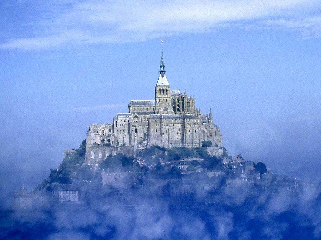 mont-saint-michel-island-france-wallpaper