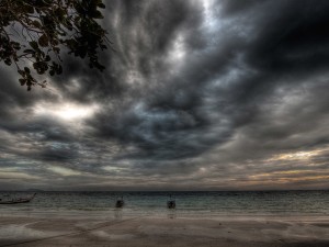 ominous-sky-wallpaper