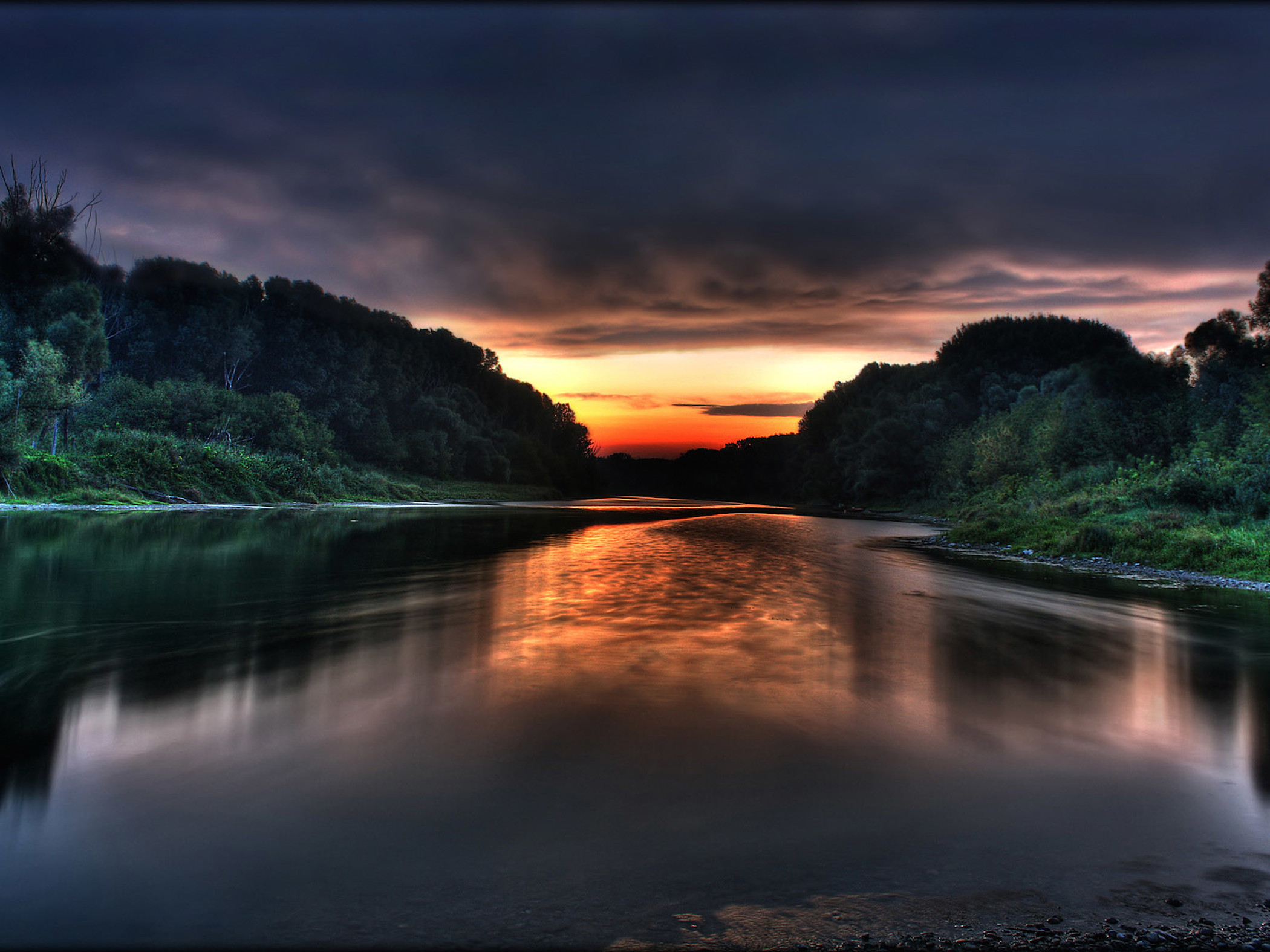still-river-sunset-wallpaper