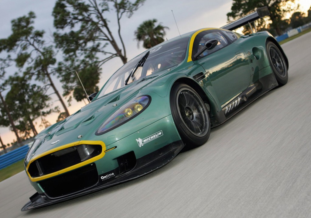 Aston Martin DB9 Wallpaper