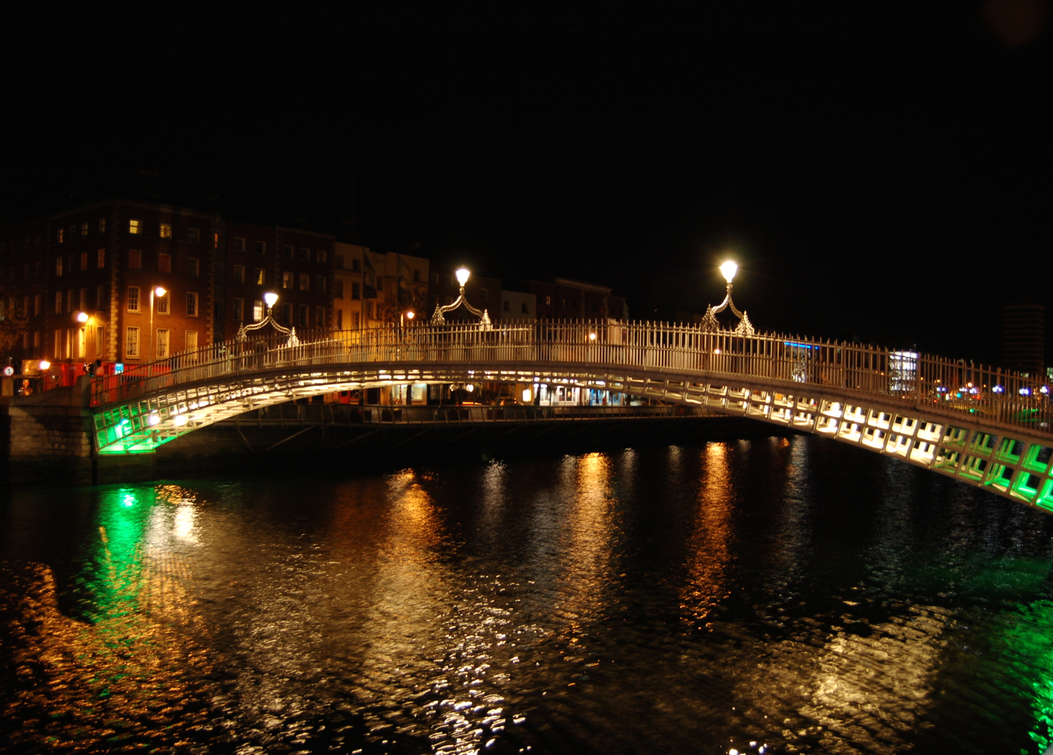 Ha'penny Bridge Dublin Ireland Wallpaper