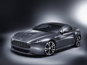 Awesome Aston Martin V12 Vantage Wallpaper