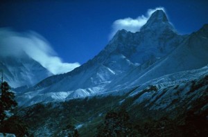 Himalayan Valley, Nepal Wallpaper