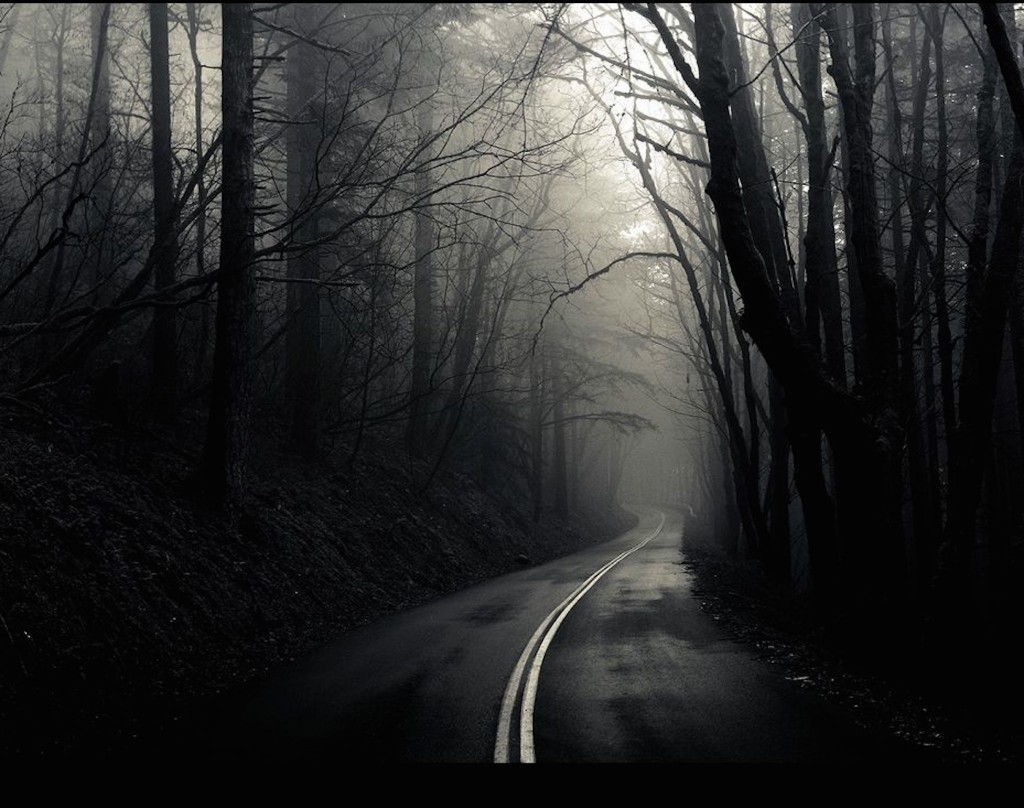 dark-foggy-road-wallpaper