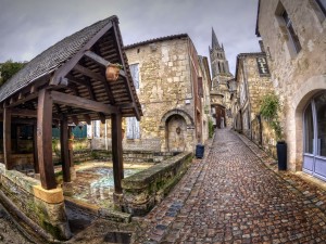 french-cobblestone-street-wallpaper