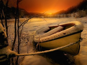 winter-rowboat-hd-wallpaper