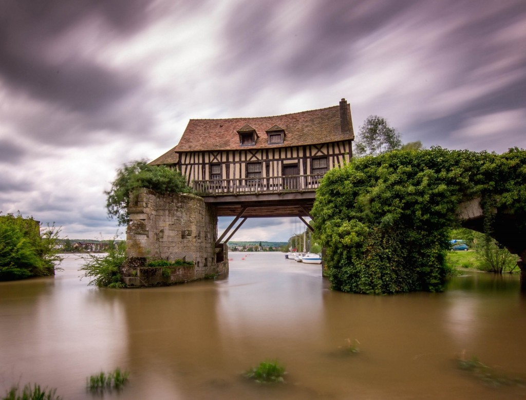 france-vernon-old-mill-wallpaper