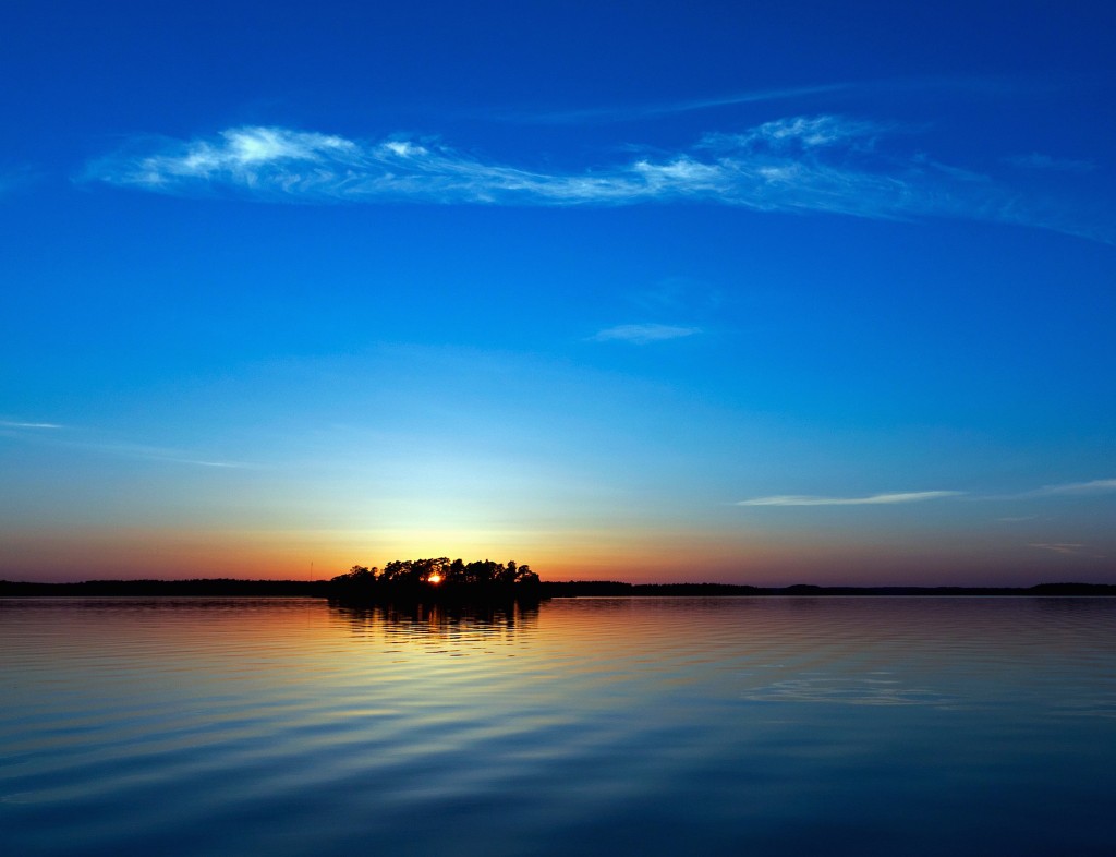 sky-blue-sundown-wallpaper